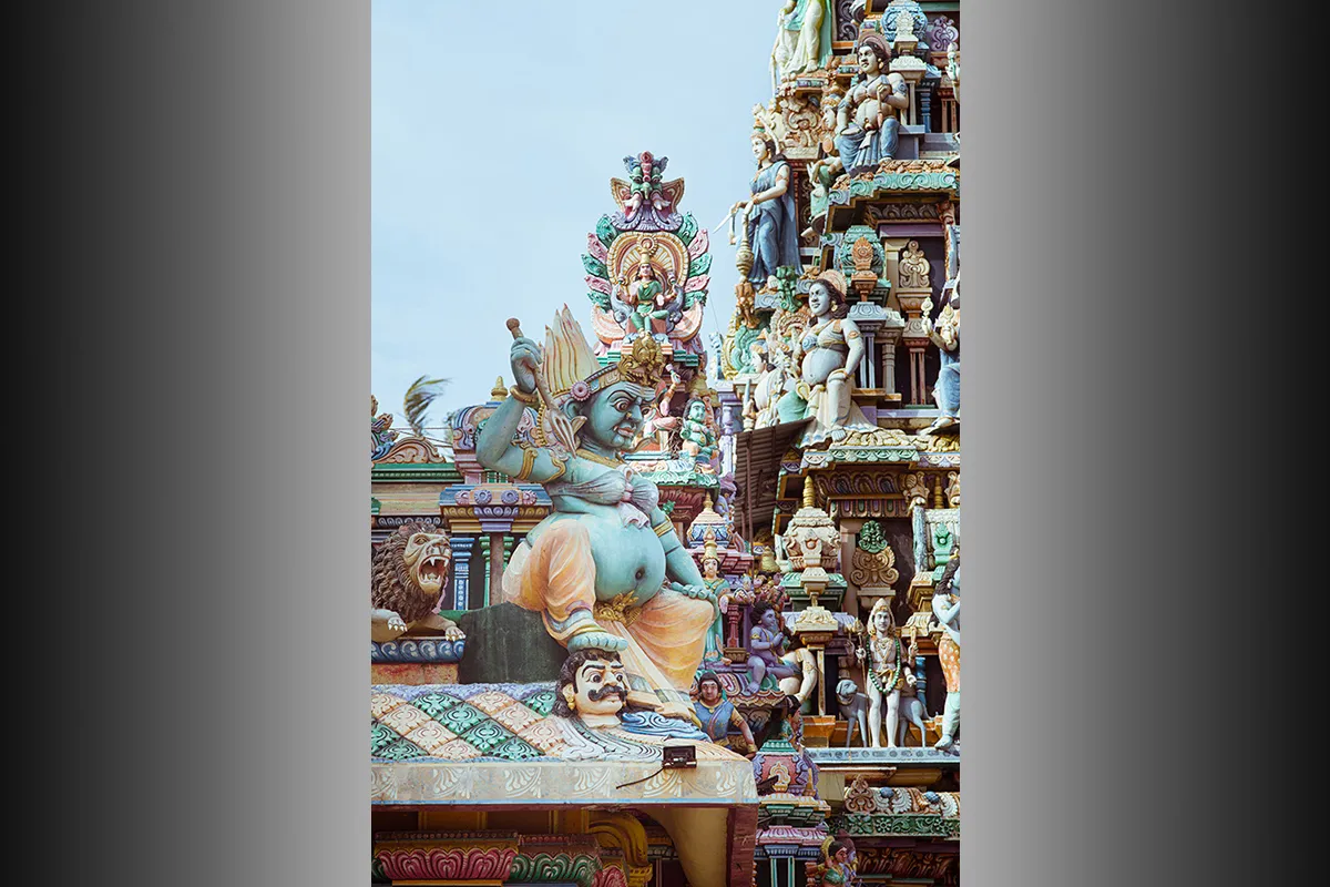 【ライカGINZA SIX】 佐藤健寿 写真展 開催