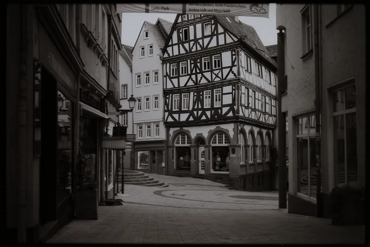 【ライカGINZA SIX】 石井朋彦 写真展 「100年目のウェッツラー 100年先のライカ」 開催